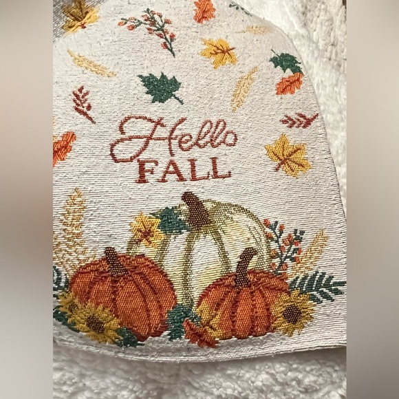 🎃🍁-“Hello Fall” Embroidered Table Runner-🍁🎃 - Picture 5 of 5